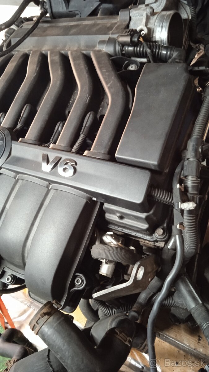 Predam motor 3,6fsi v6 kod CDV