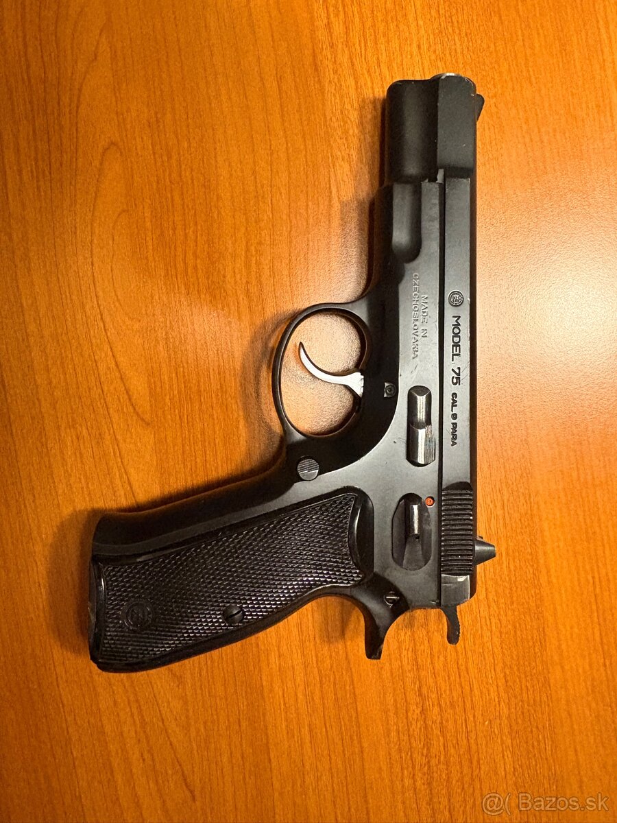Pištoľ samonabíjacia CZ 75