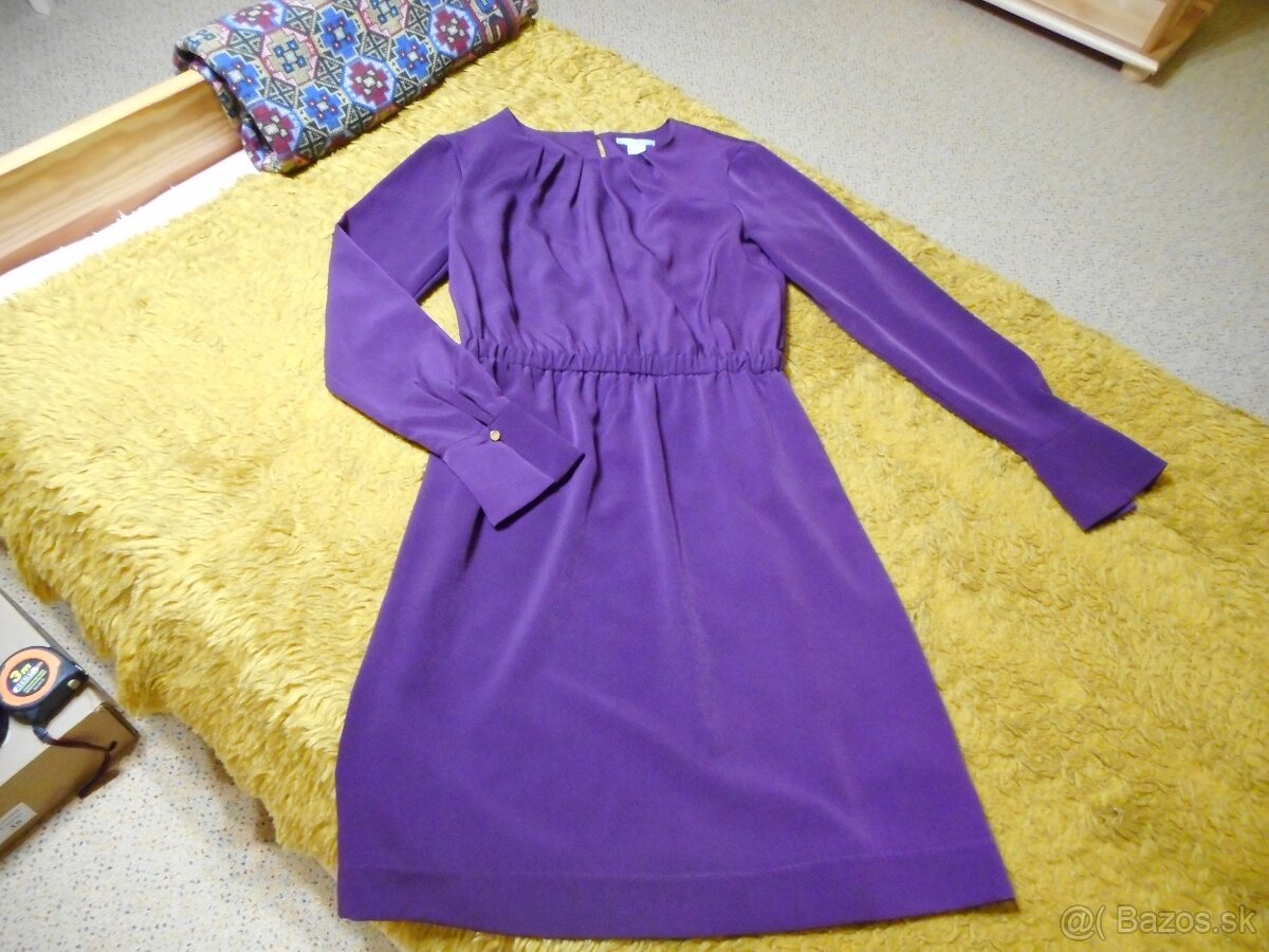 módne fialové šaty 36