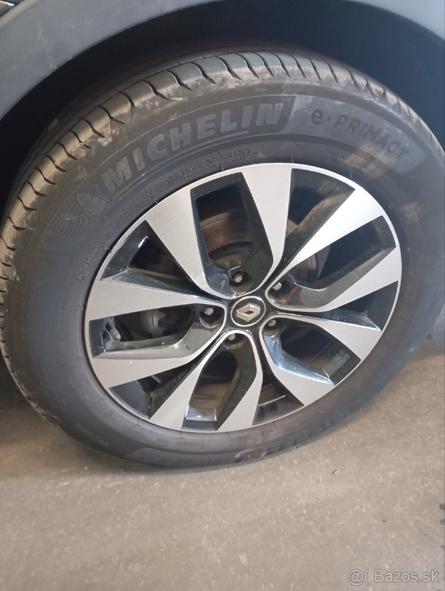Pneumatiky Michelin 215/60r17