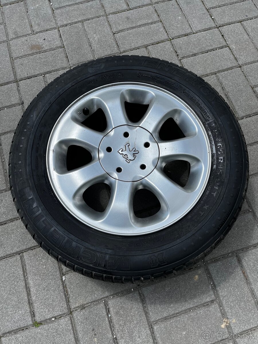 Peugeot 406 kolesá