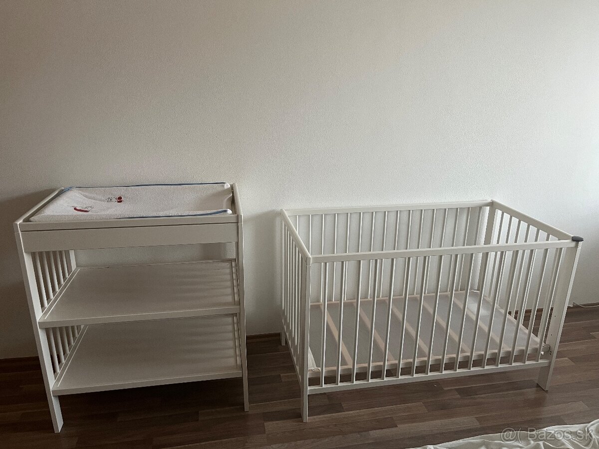 IKEA Gulliver postielka a prebalovaci pult