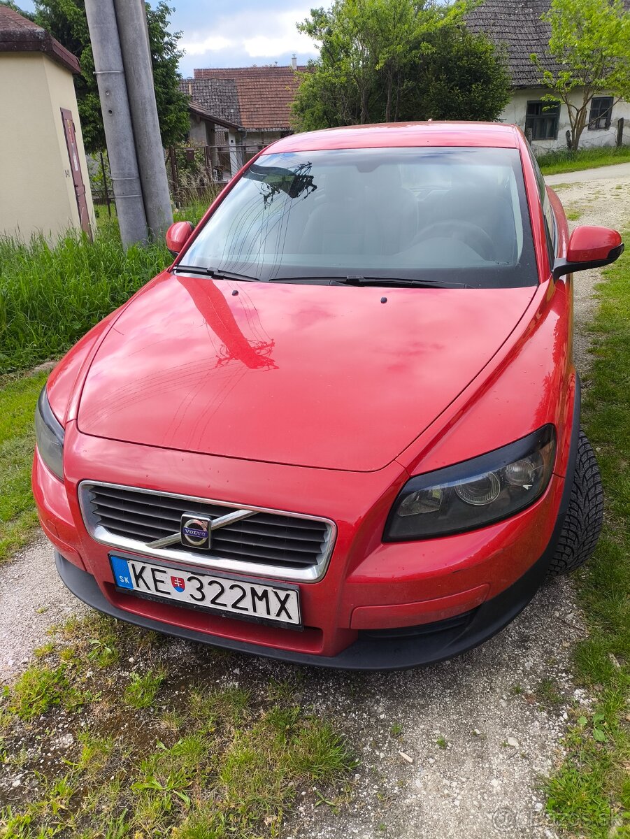 Predám Volvo C30 1.6 benzín r.2010