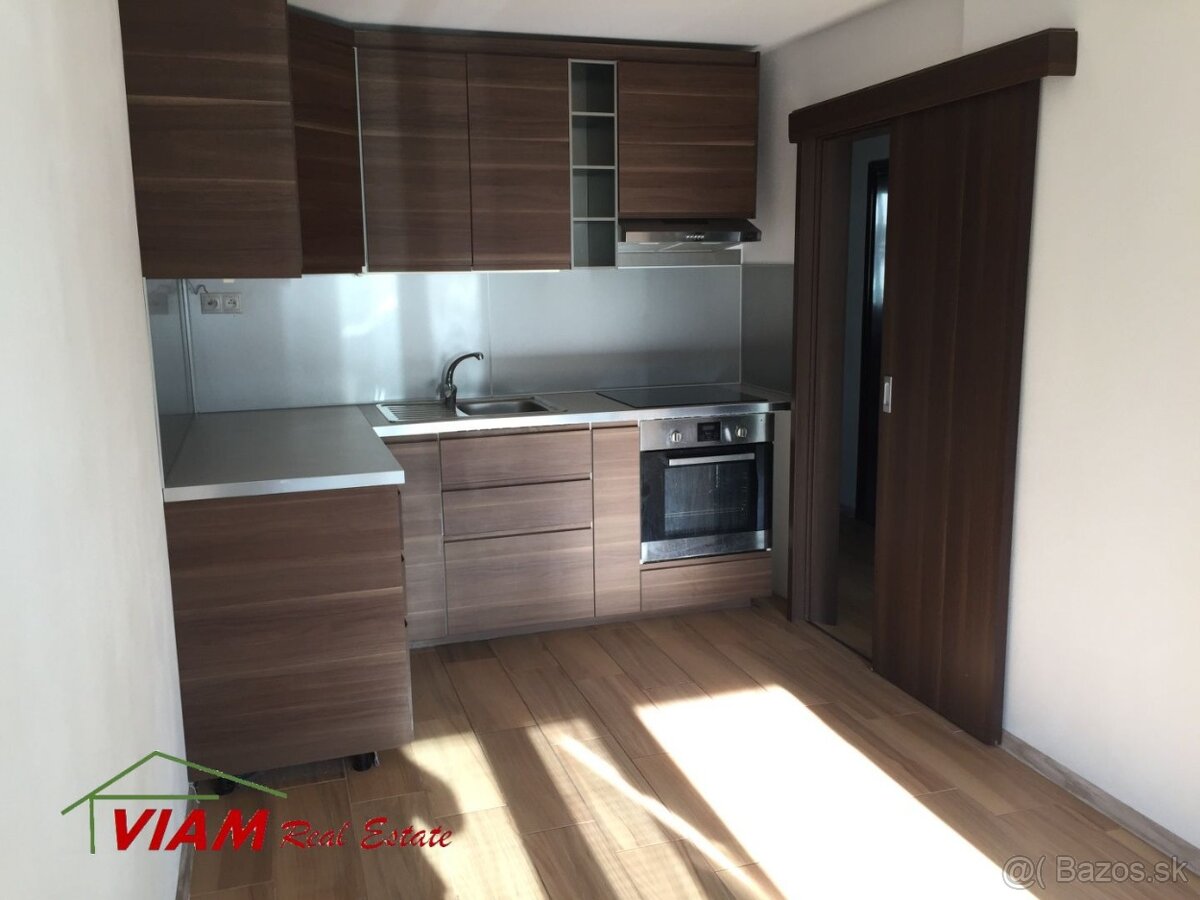 NA PRENÁJOM 3 IZBOVÝ TRENČÍN, SIHOŤ, od 01.07.2025