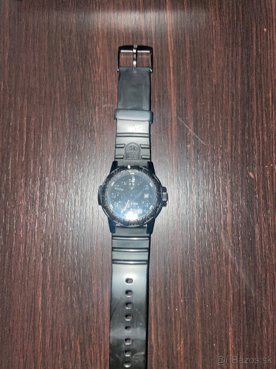 Luminox