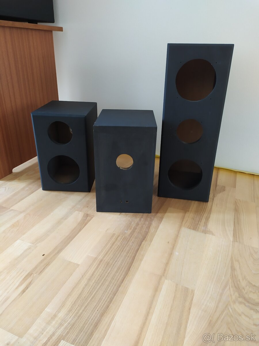Reproduktor,skrine,bedne