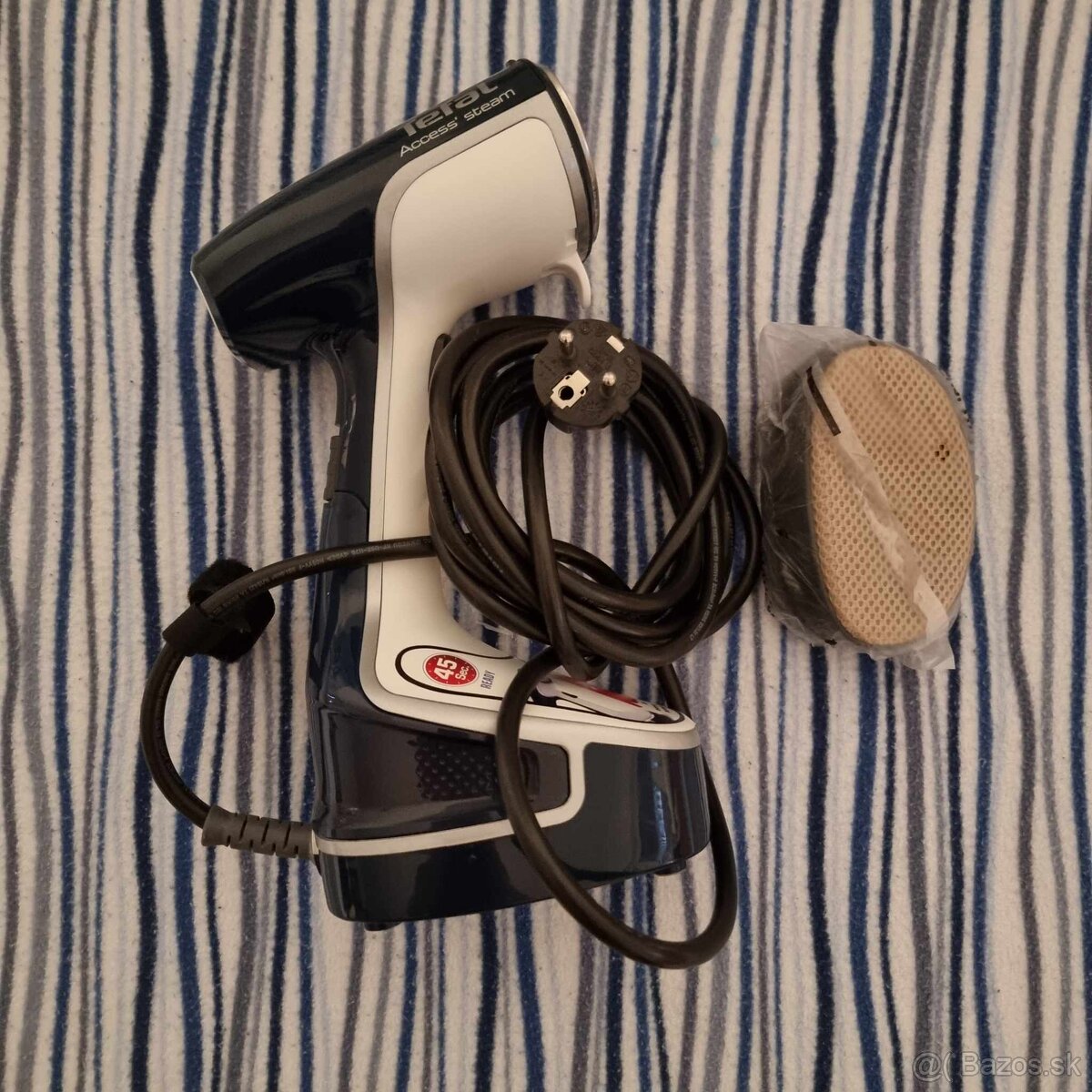 Naparovač odevov Tefal Access Steam DR8085E1