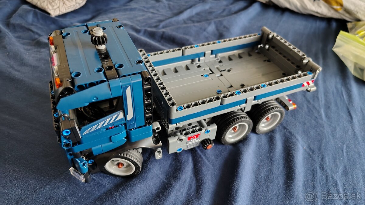 Lego Technic 42203 Nákladiak