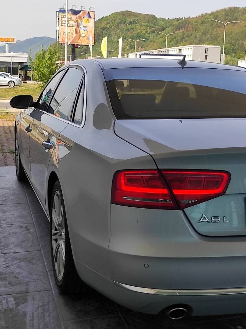 Audi A8L 3.0TDi Quattro
