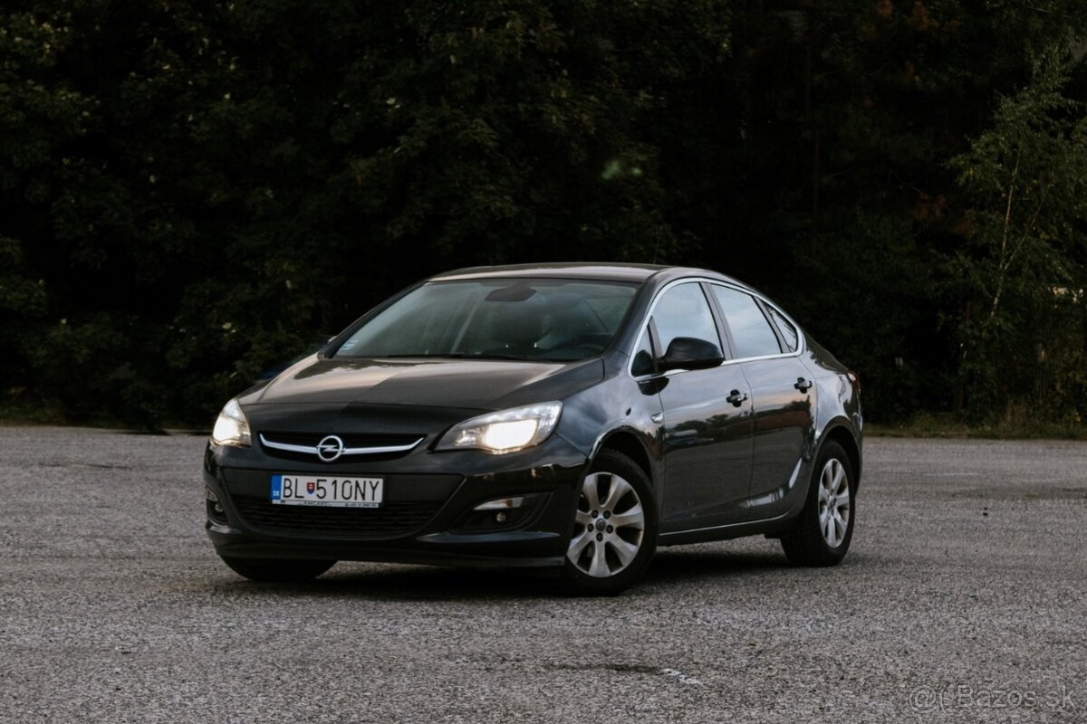 Opel Astra 1.6 Classic AT6