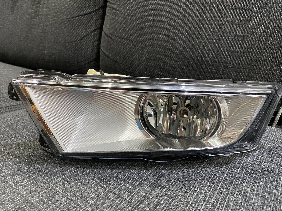 hmlovka Škoda Octavia III 5E0941699D