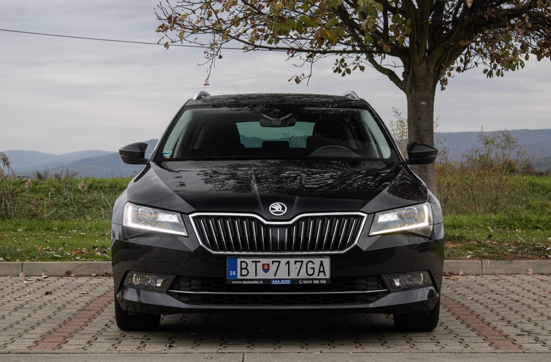Škoda Superb Combi 2.0 TDI DSG
