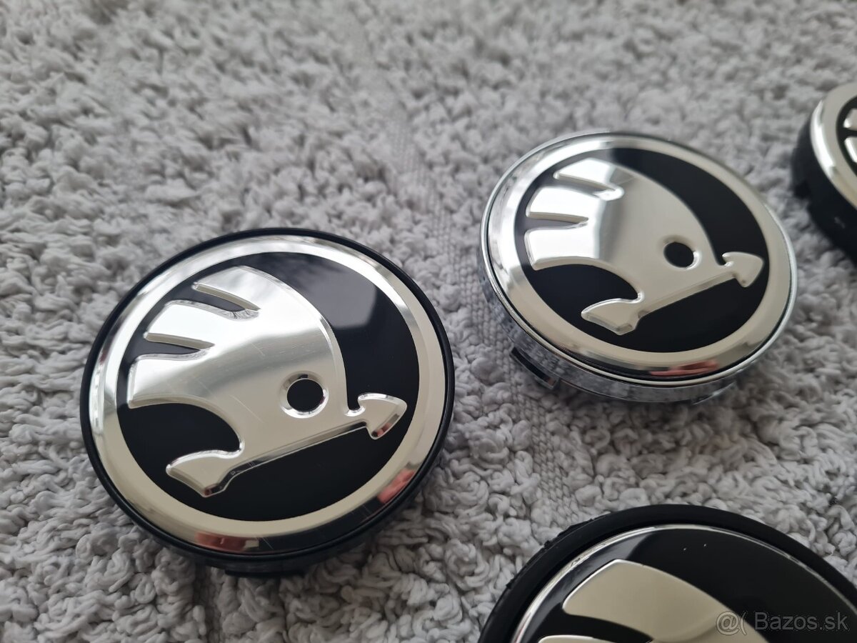 Stredové krytky - pukličky kolies ŠKODA / VRS