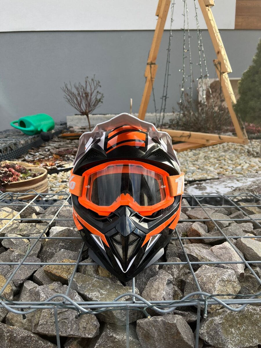 Detská cross prilba