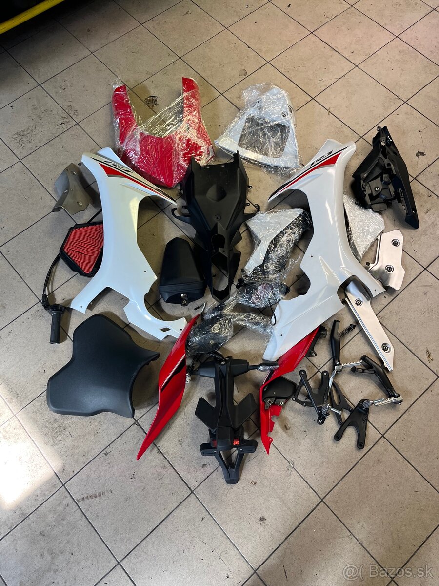Yamaha R1 2015-