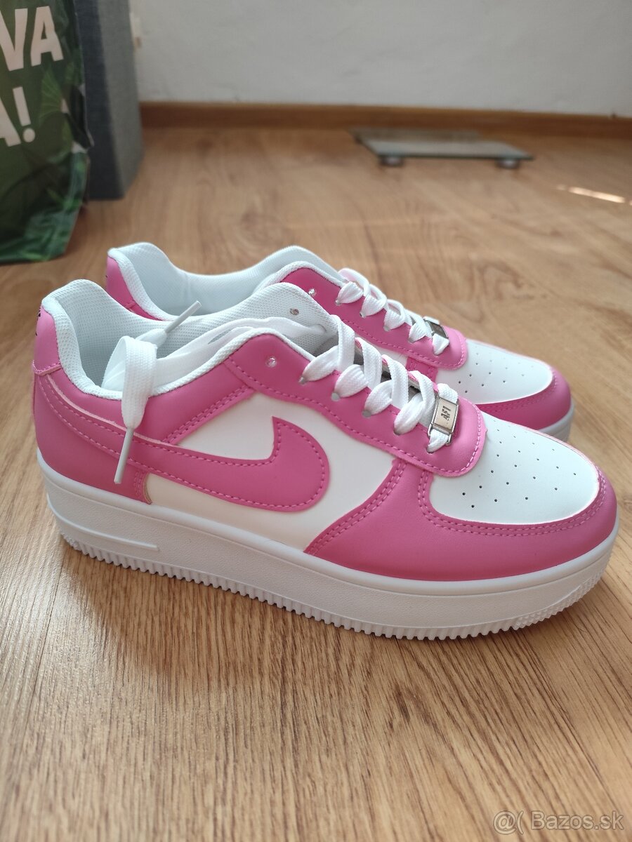 Dámske botasky Nike
