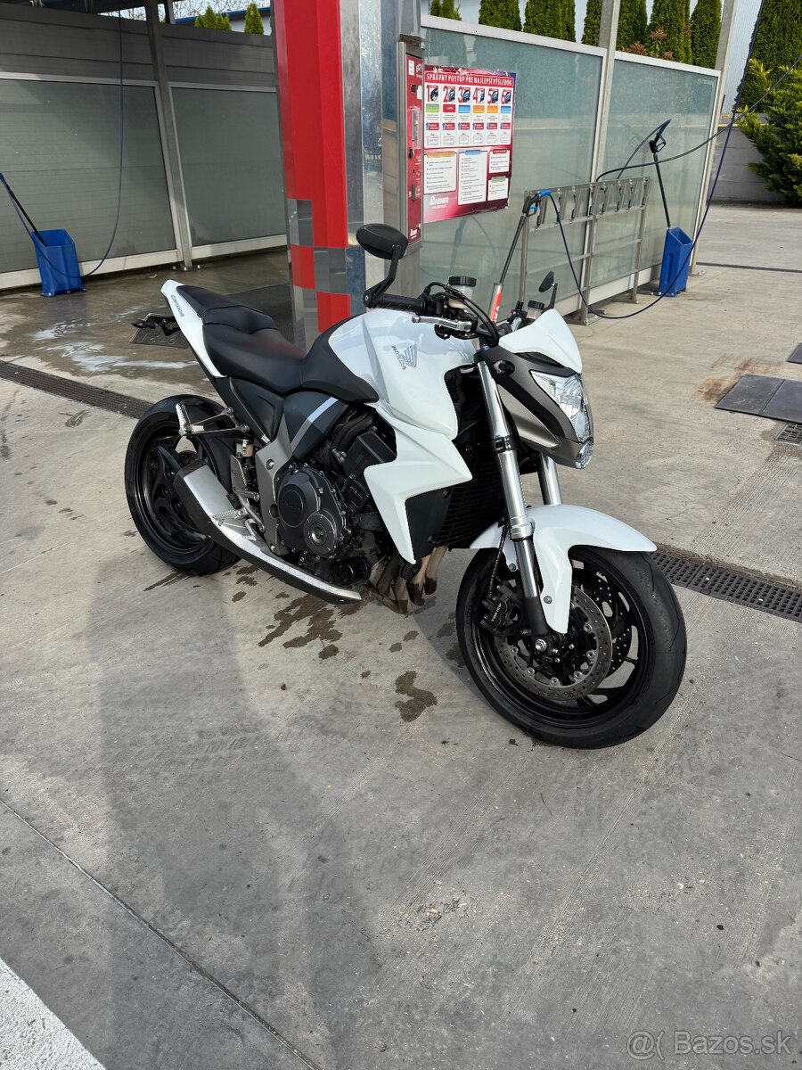 Honda cb 1000r