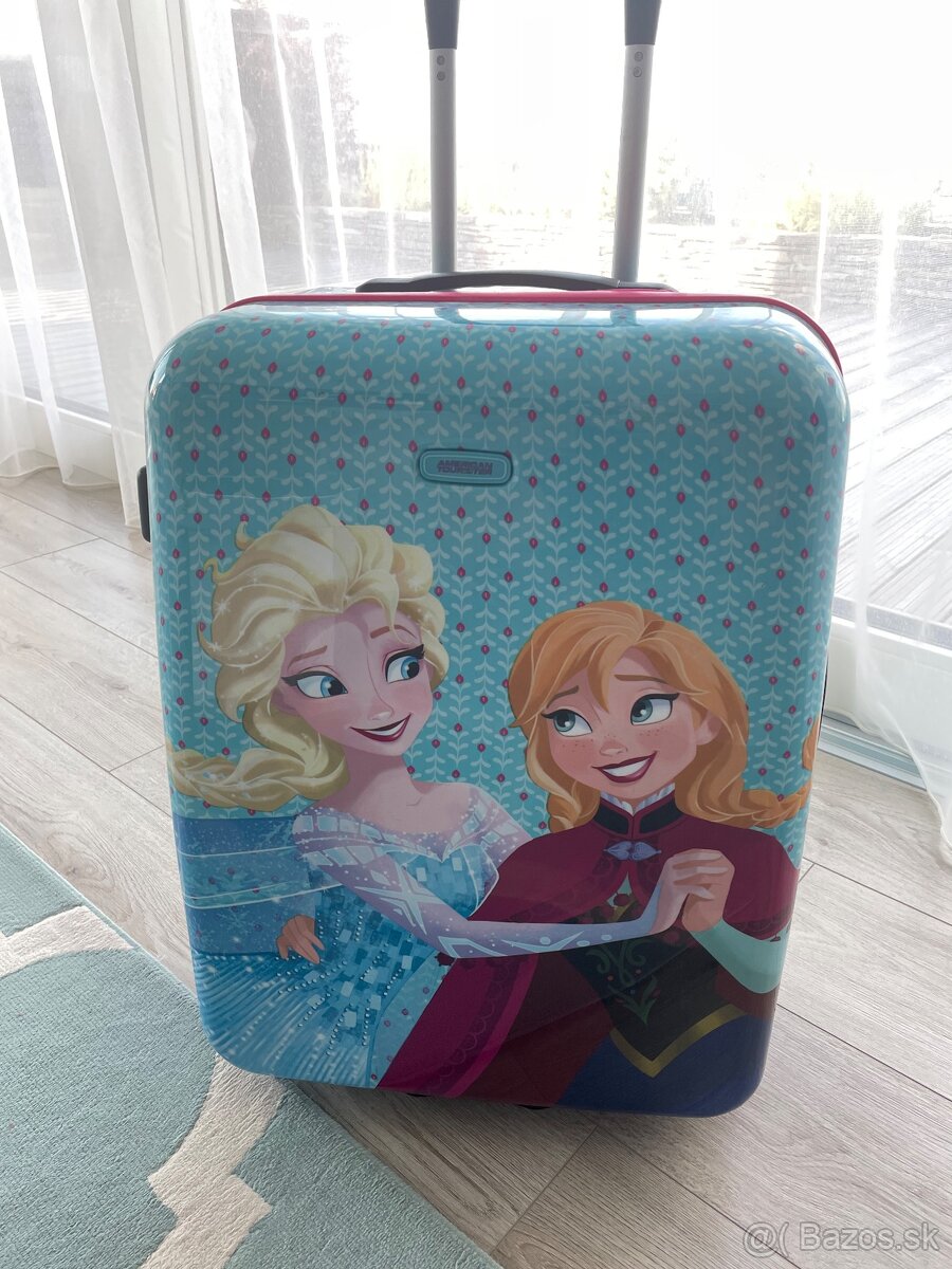 LUXUSNÝ Destký kufor Disney Ultimate - Hard Upright 50Frozen