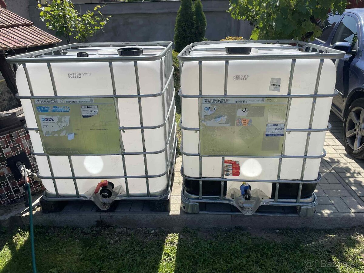 2 IBC nádrže na predaj