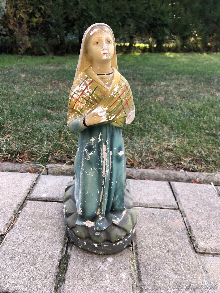 Socha Sv. Bernadety