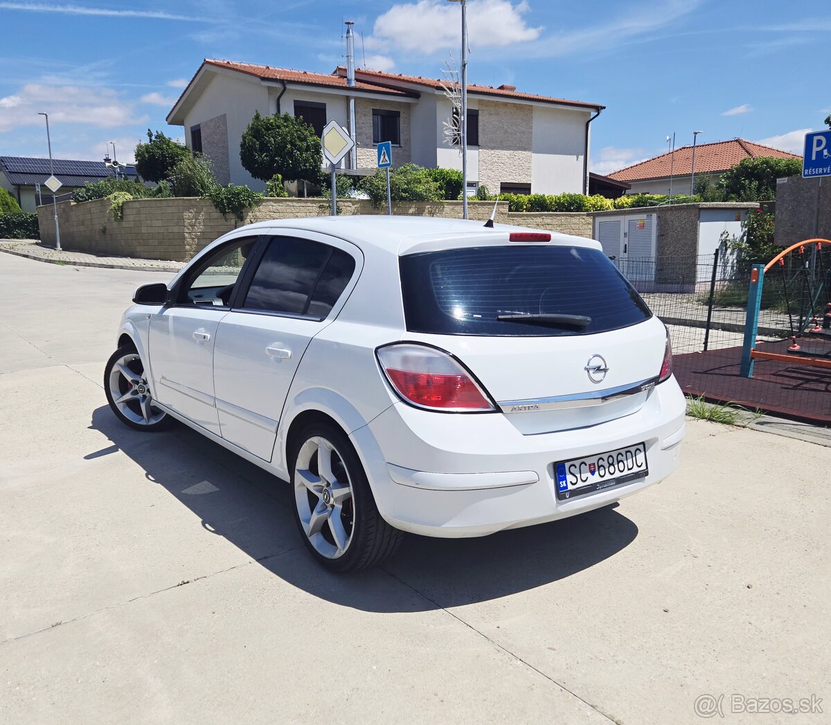 Astra H
