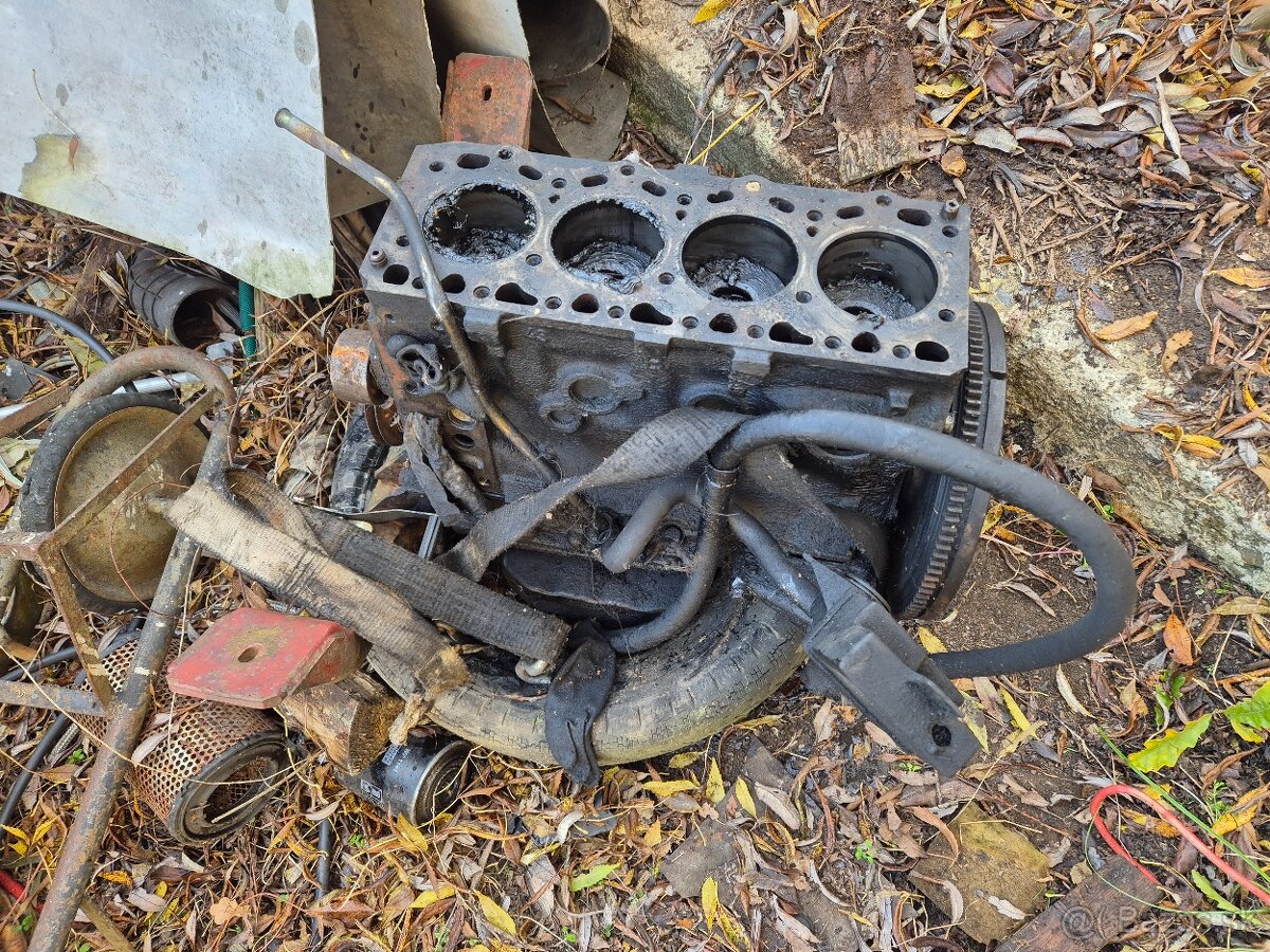 Blok motora Iveco Daily 2,5 TDi