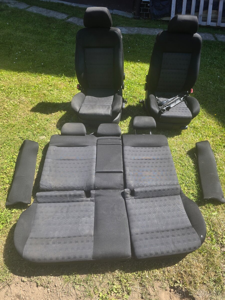 Passat b5.5 sedačky