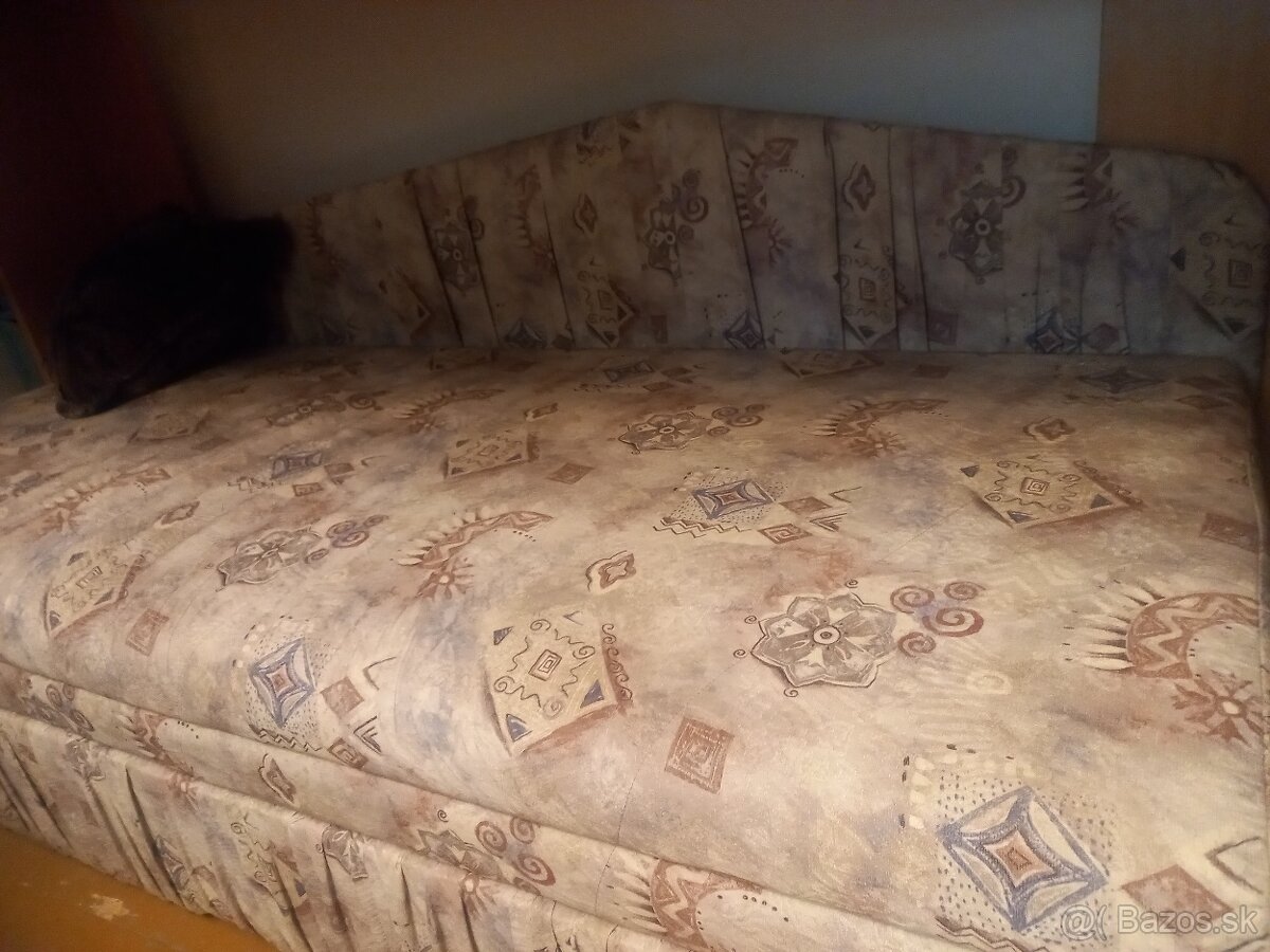 Predam postel rozťahovaciu