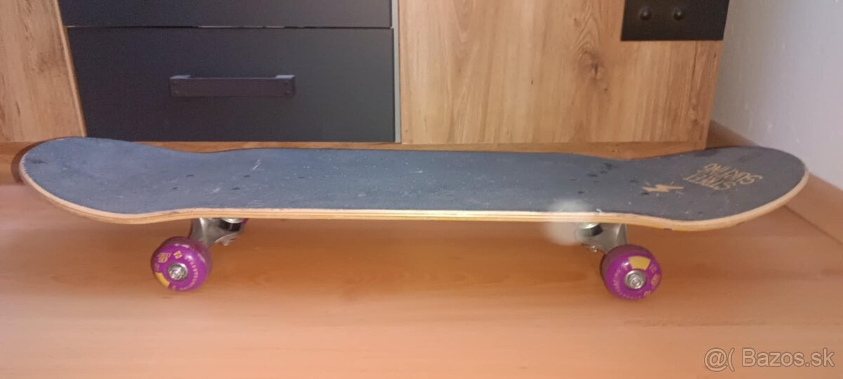 Skateboard