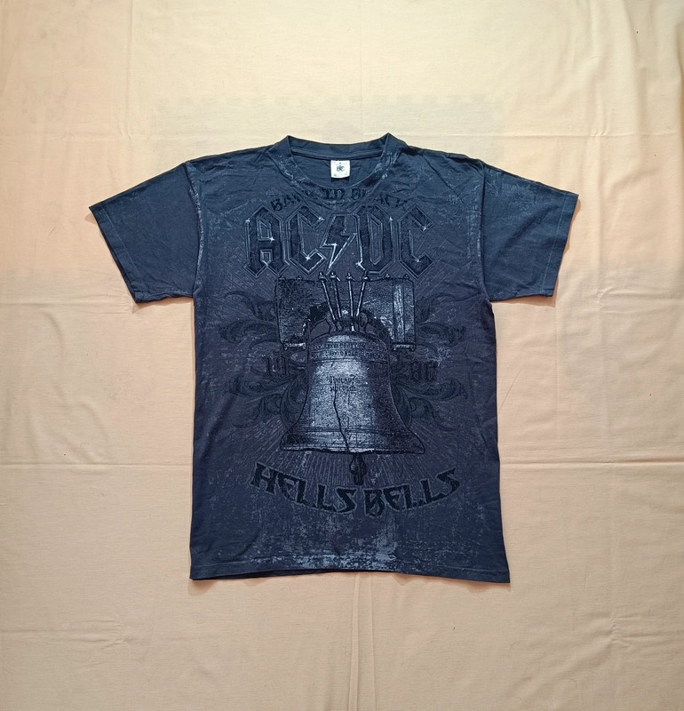 AC/DC sivé tričko s krátkym rukávom s potlačou M
