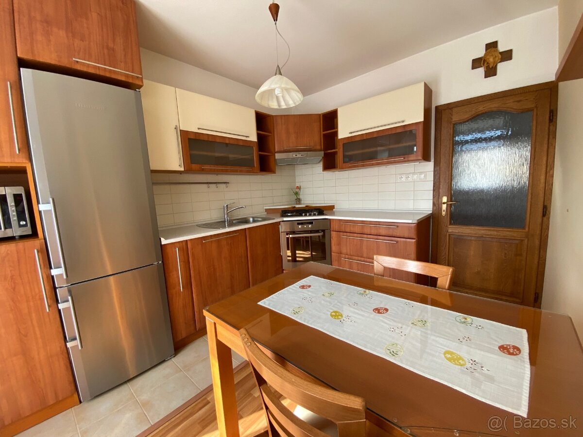 Prenájom 3 izb.bytu - Solinky, Žilina