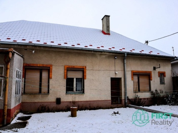 Predaj rodinného domu s atmosférou histórie v srdci obce Gbe