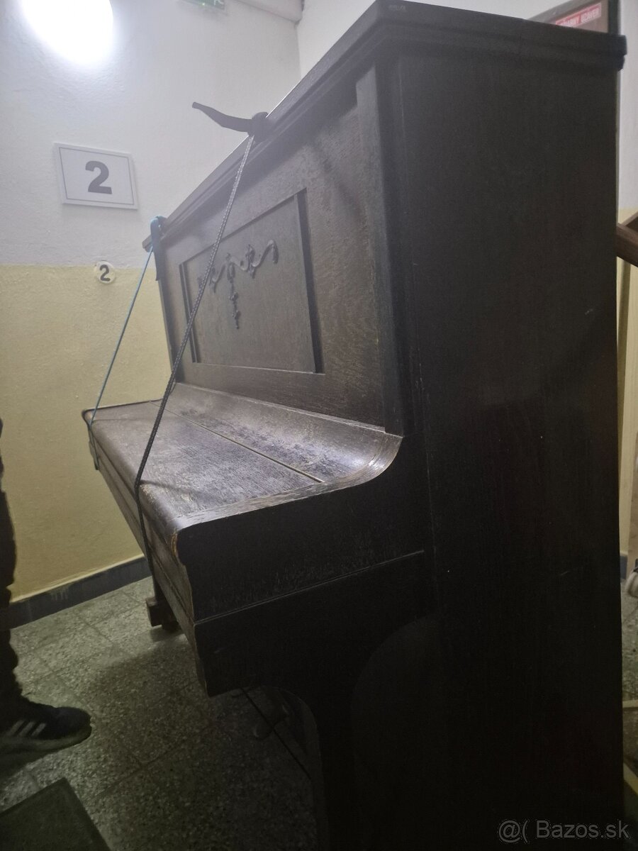 Sťahovanie a Vypratávanie Nitra,Vráble a celá SR