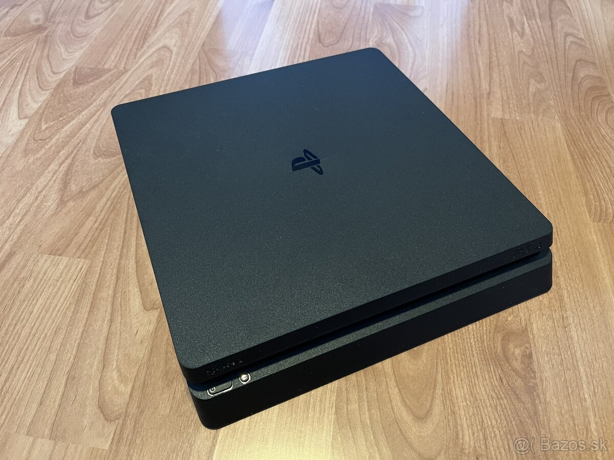 P: Playstation 4 Slim 500GB