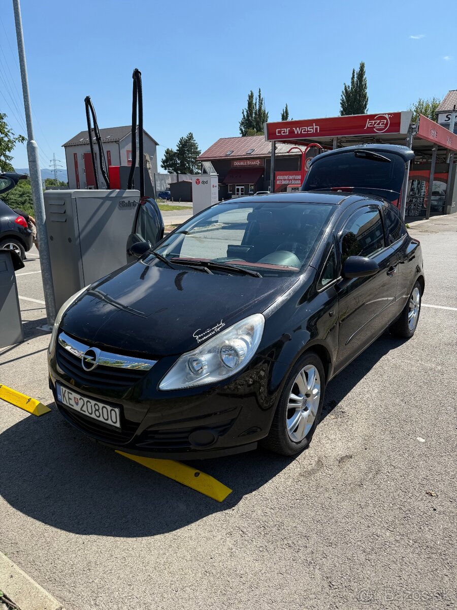 Predám Opel Corsa 1.2 benzín, r. v. 2007