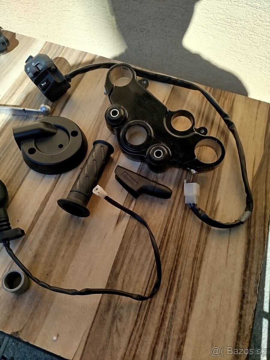 Moto guzzi V7III diely