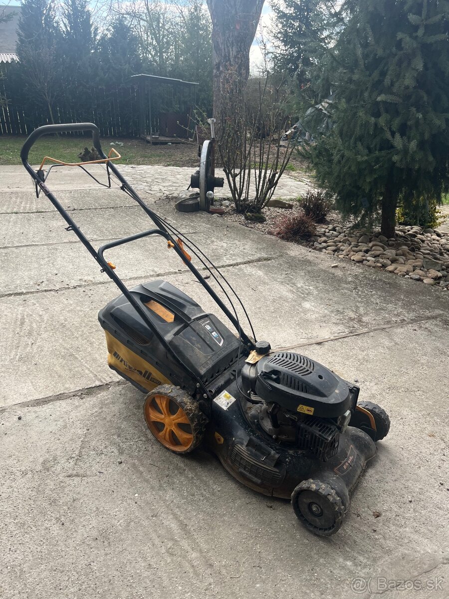 Benzínová kosačka