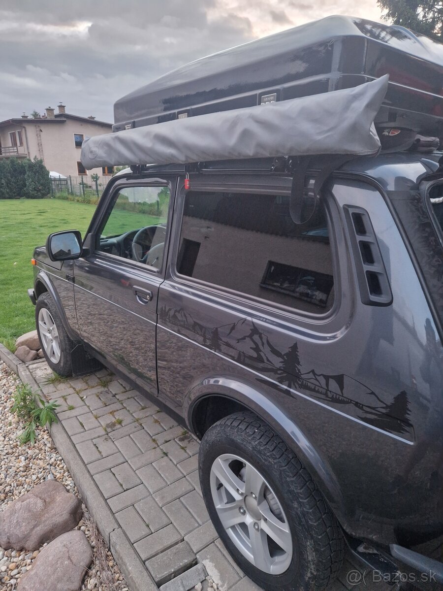 Markiza na kempovanie