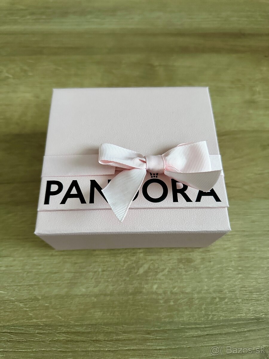 Originálny zlatý prsteň Pandora