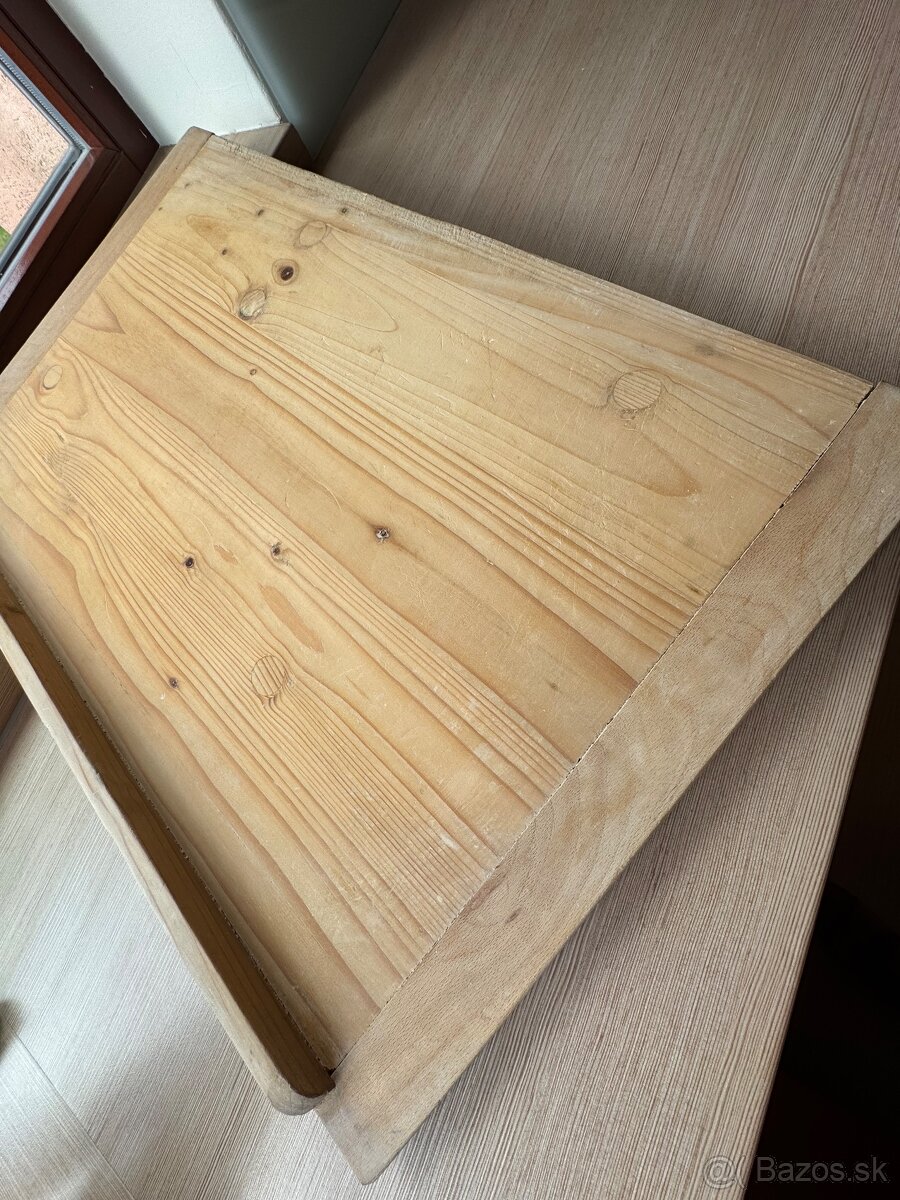 Drevená doska na vaľkanie