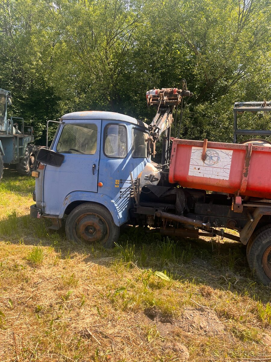 Avia vyklapač