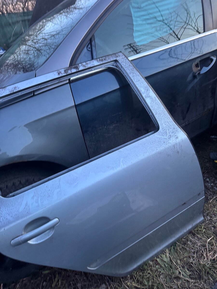 Octavia 2 FL p zadne dvere
