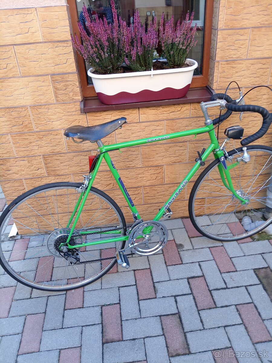 Cestný bicykel