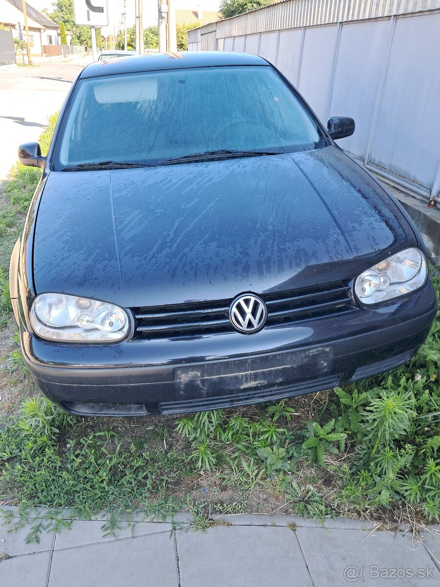 Rozpredám vw golf4 1,4 16v 55kw axp
