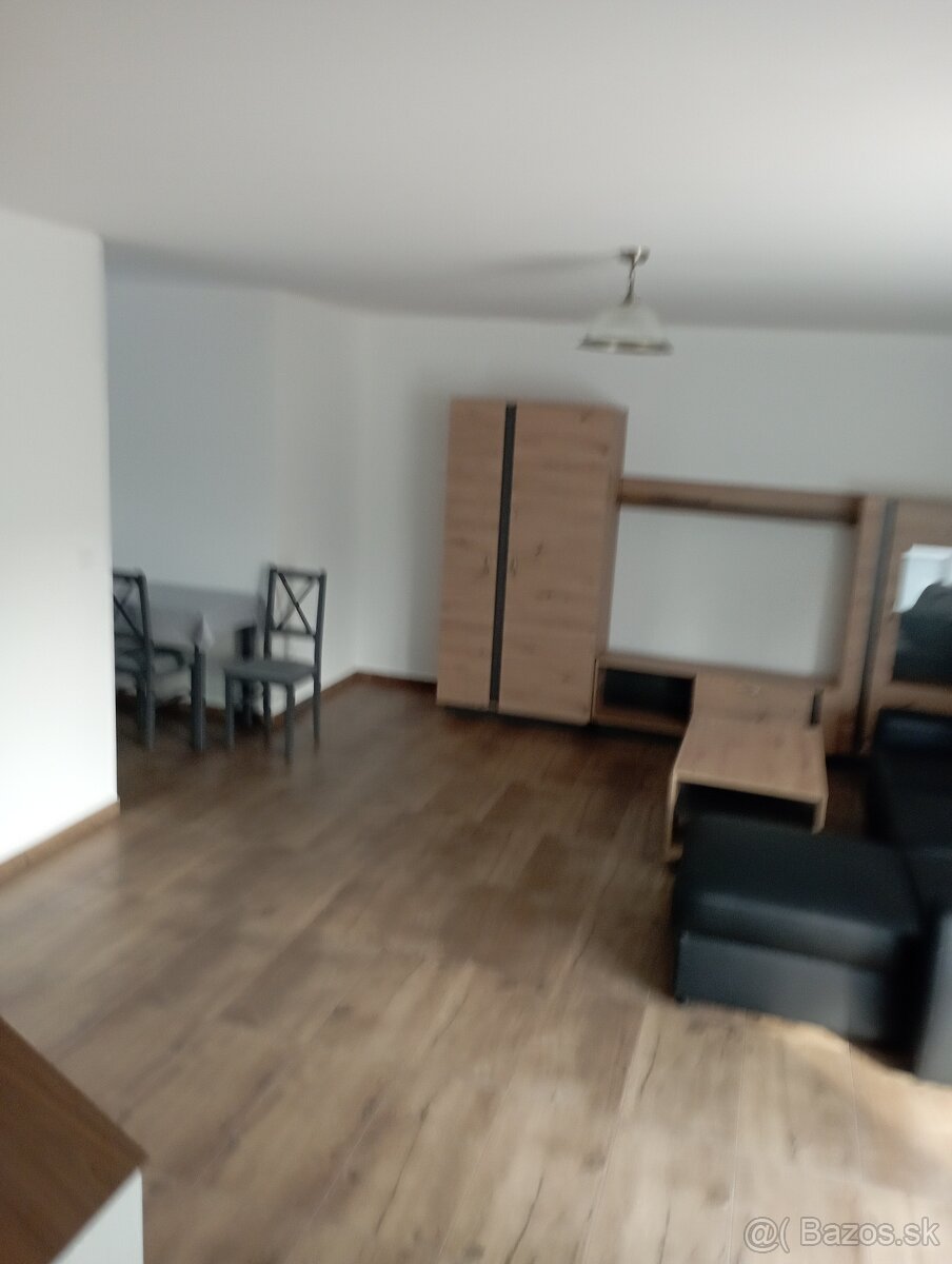 Prenajmem nový RD v obci Chor.Grob časť Čierna voda