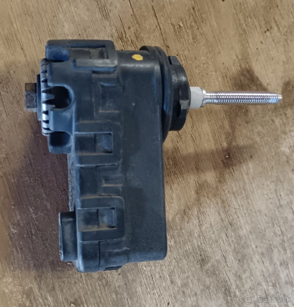 Motorček naklapánia svetiel Mitsubishi