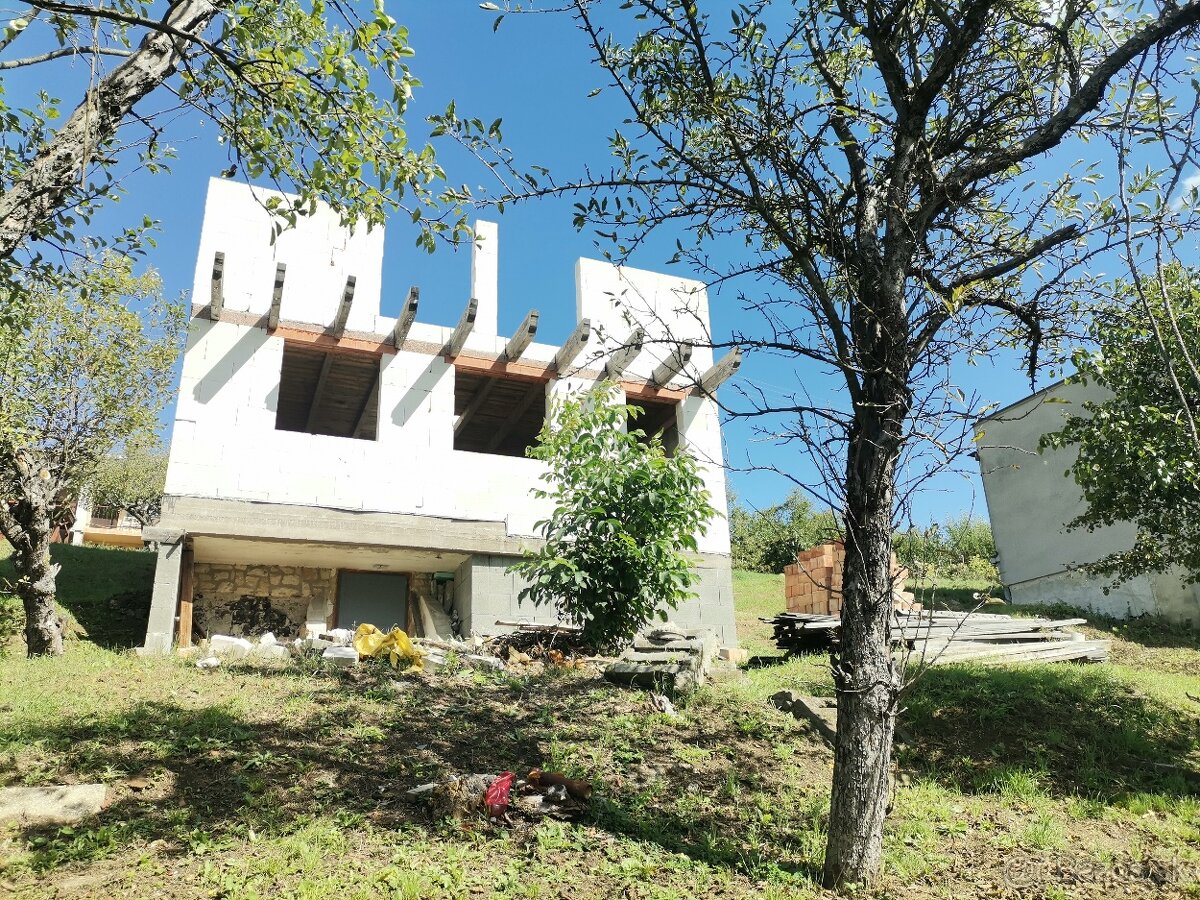 Predaj, rozostavaná chata v meste Lučenec-Opatová