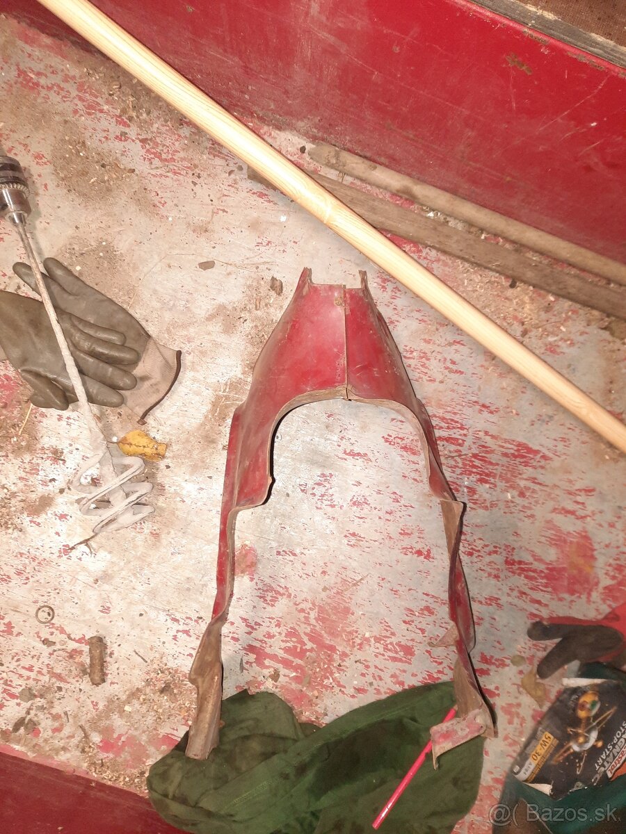 Podsedlove plechy jawa 250 559