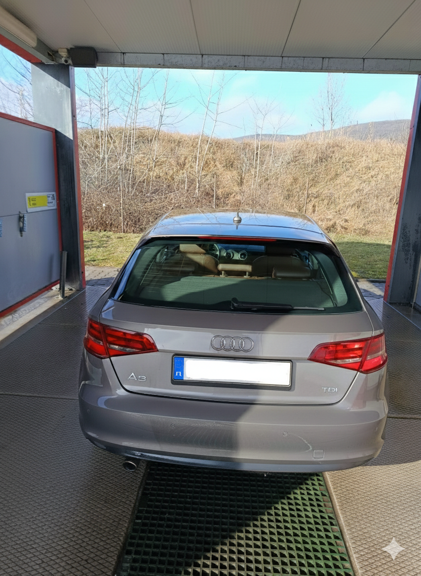 Audi A3 Hatchback 1.6 TDI 77 kW r.v. 2013