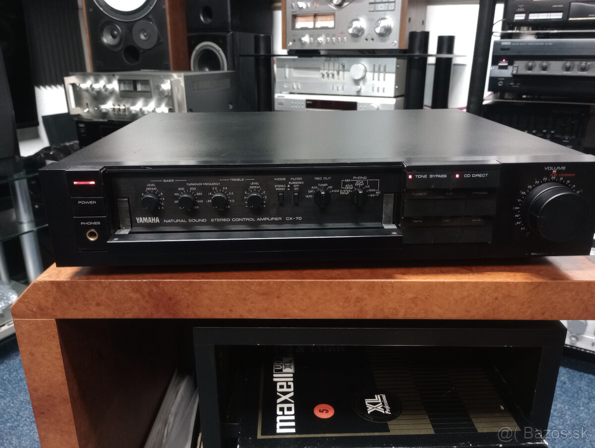 Predzosilňovač Yamaha CX-70